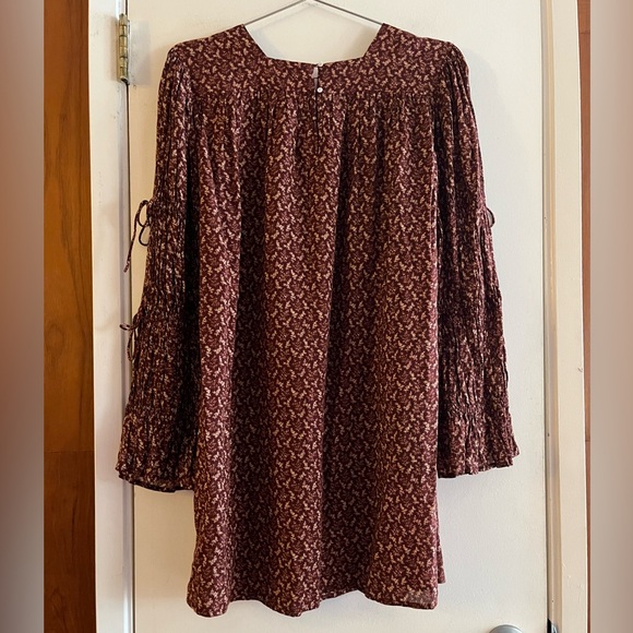 Doen Buttercup Mini Dress in Wine Winter Ditsy Floral Print - Picture 3 of 13